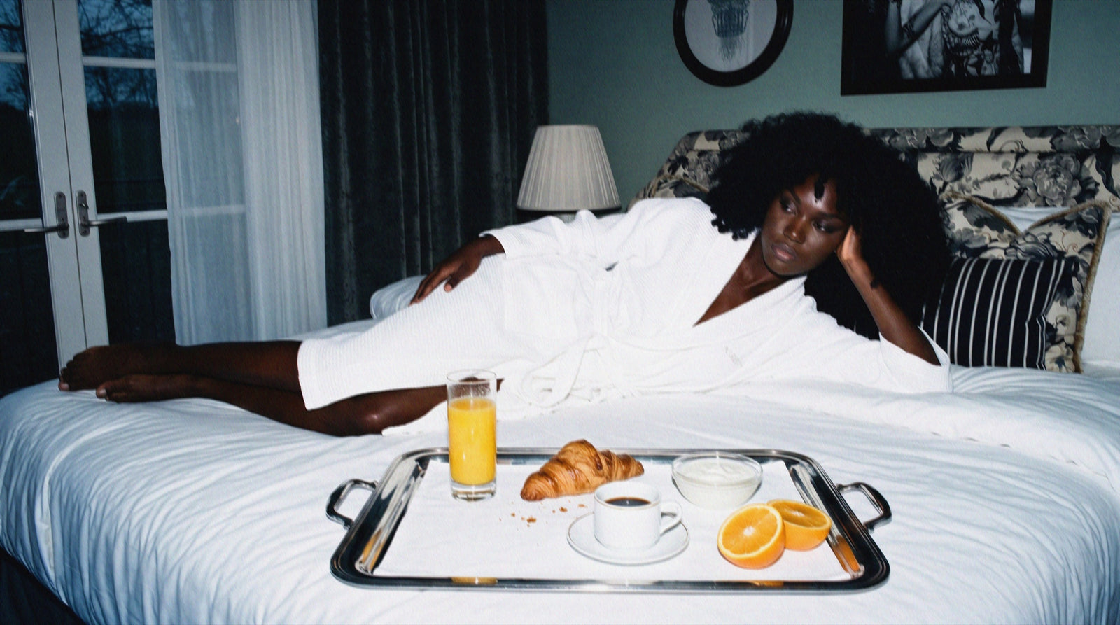 Breakfast in bed at Maryhill Estate